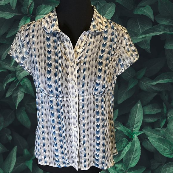 Ann Taylor LOFT Petites Tops - Copy - NWT Ann Taylor LOFT Petites Sheer Short Sleeve Blouse Size 8P